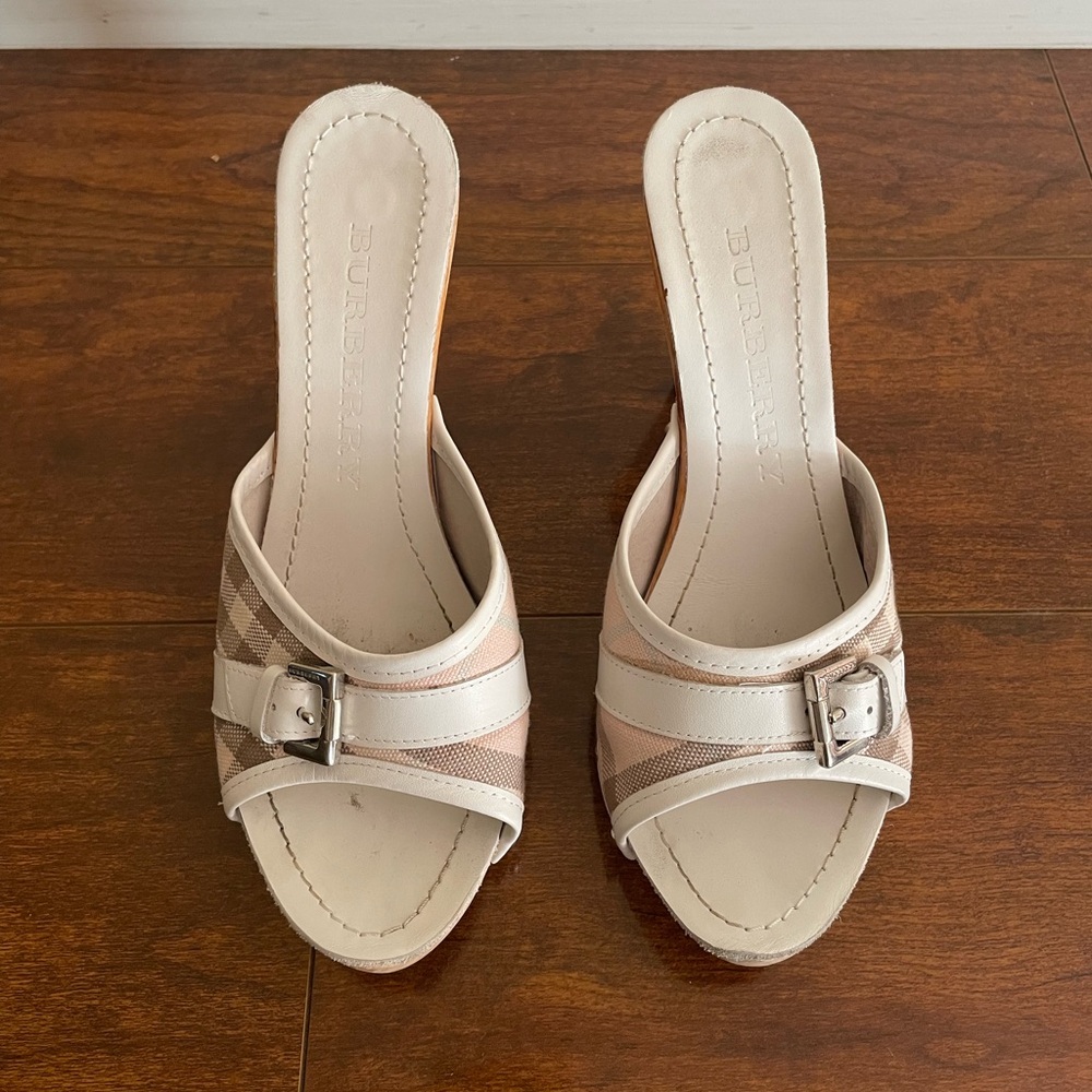 Authentic Burberry Clogs size 38. Excellent condition